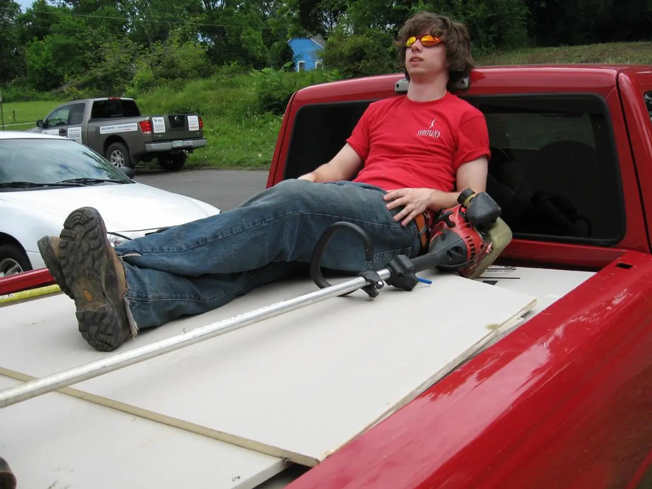 Car mishaps in Gronau: Vehicles damaged and displaced