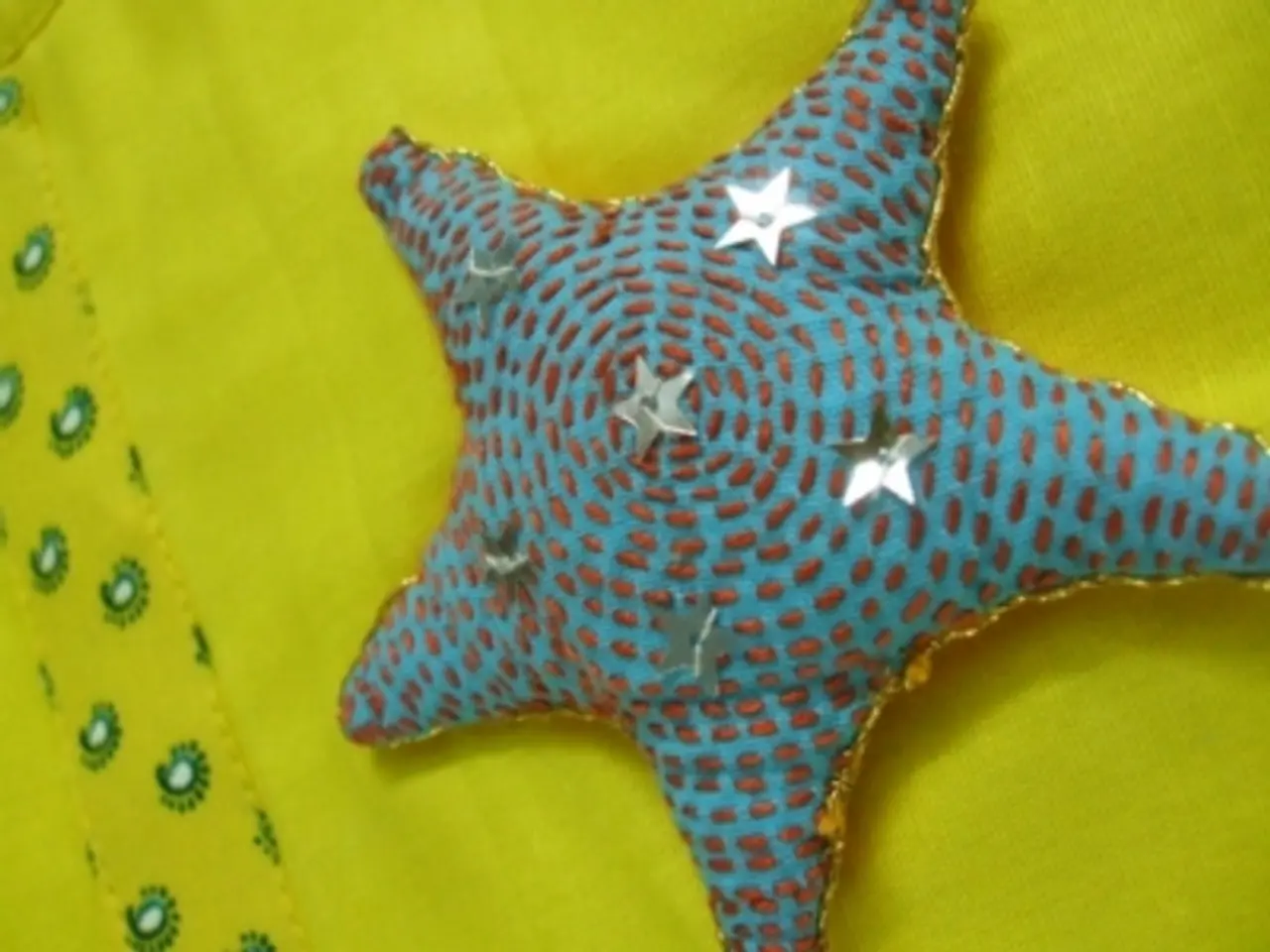 Unidentified Radio Signal Perplexes Astronomers:Could the Cosmos Hold Other Intelligent Life Forms?