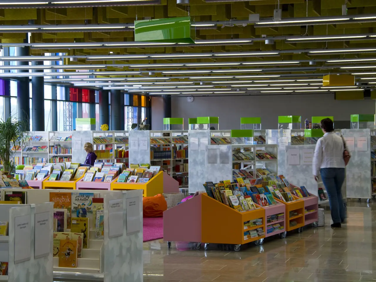 Brian Vivier serves as the head of Global Collections at Penn Libraries.