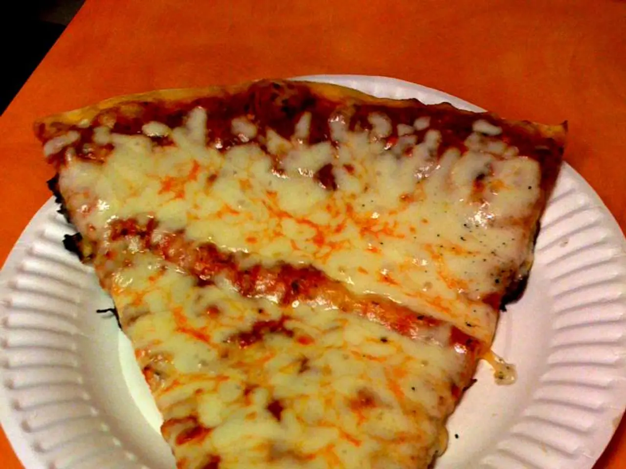 Quick 15-Minute Garlic Toast Pizzas: A Swift Hit with the Whole Family Each Time