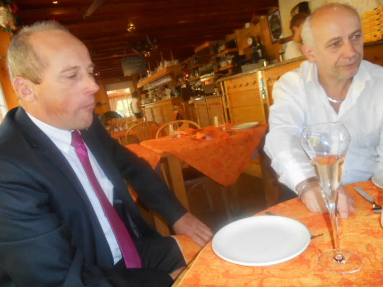 Two-man kayak event results at DM Cologne, with bronze medal awarded to Miguel Heckhoff DJK...