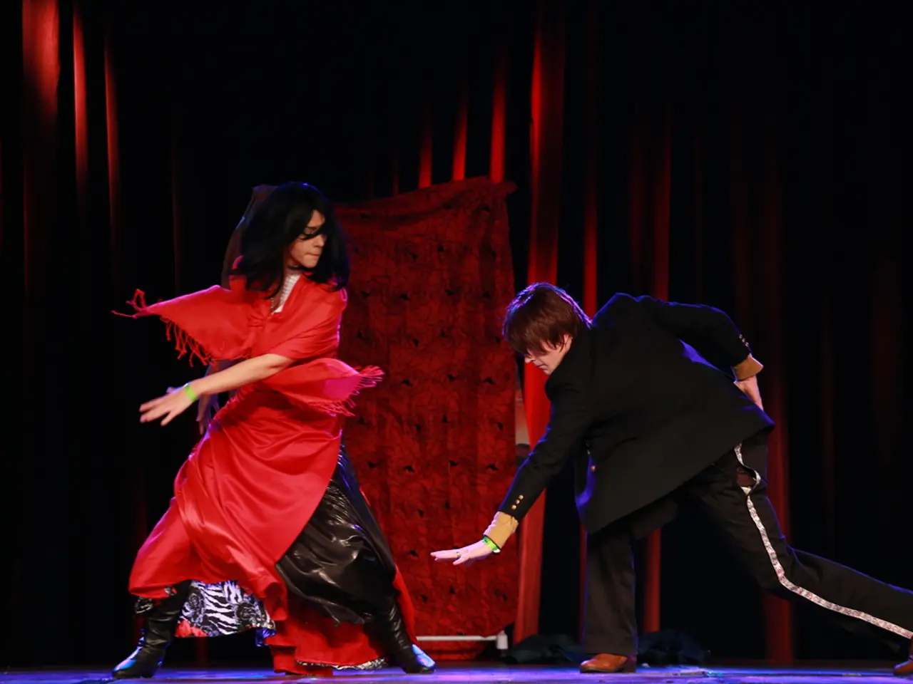 Venice Film Festival showcases the premieres of "Jay Kelly" and "Frankenstein"