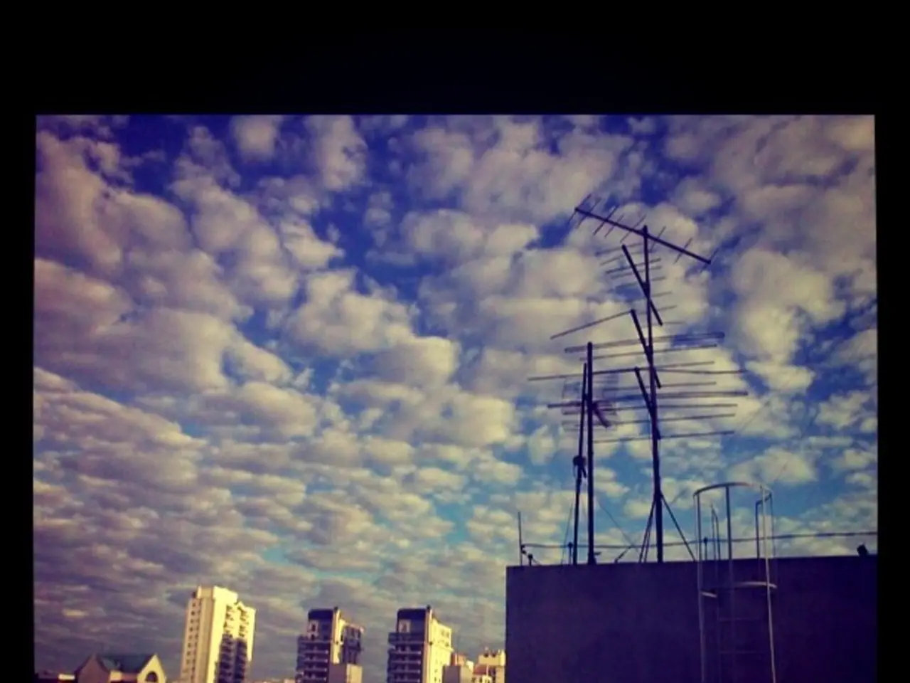 Russia is constructing a massive surveillance antenna close to its border with Poland