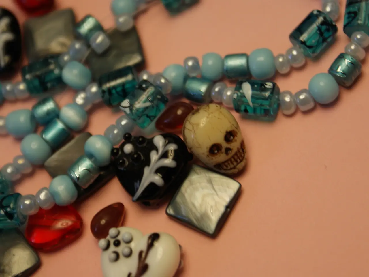 American Import taxes causing strain: Jewelry and Gem exporters plead for immediate assistance -...