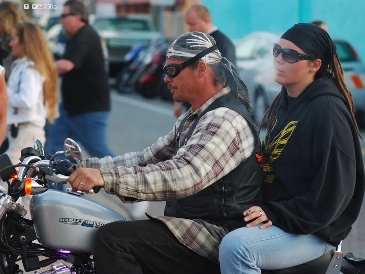 Guard in Custody Crosses Boundaries