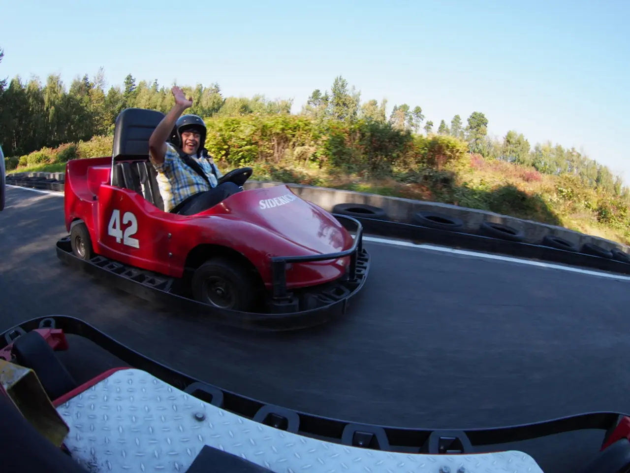 Authorities in Bochum are currently seeking a driver who allegedly fled the scene of an accident in...