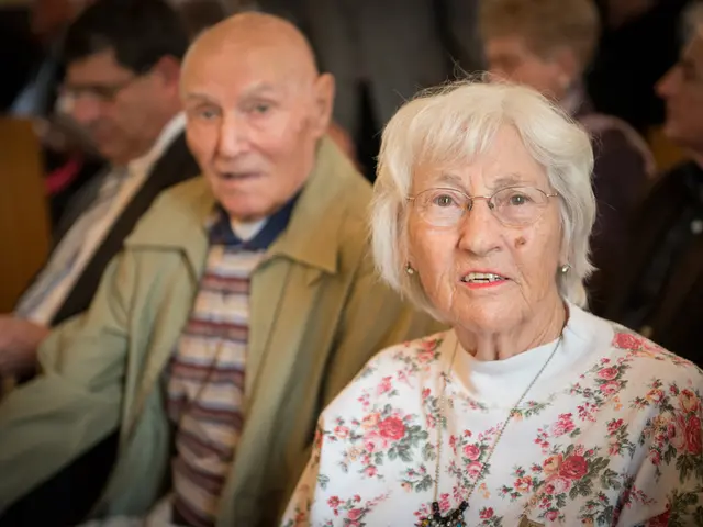 Elderly Individual Suffers Assault in Düsseltal