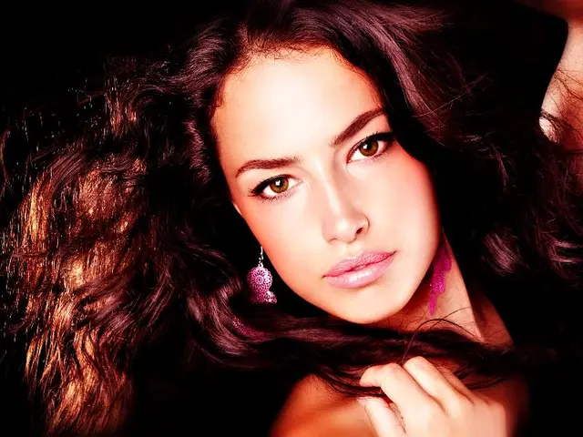 Jennifer Aniston disclosed her disagreement regarding the hairstyle worn in the film 'Horrible...