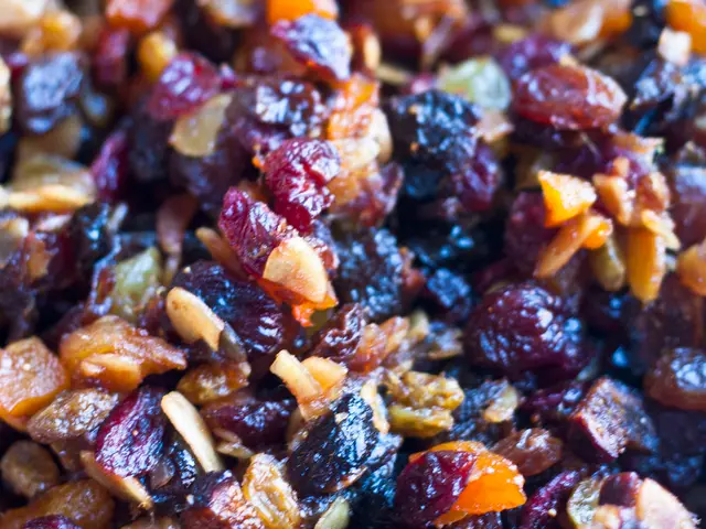 Nutritional Advantages of Untamed Edibles: Nature's Rich Reservoir for Immune-Boosting Nourishment