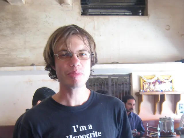 Detainee of 'Trump Burger' Restaurant Ownership by ICE, Lawyer Declares Await For His Demise