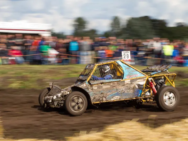 "Viral Video Shows Humorous Consequence: Passenger's Aggressive Coffee Throw During Road Rage...