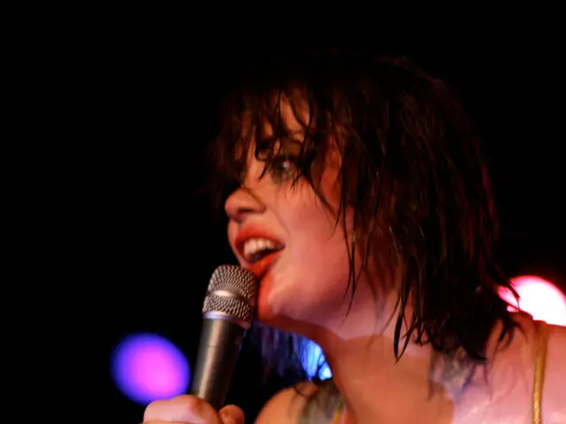 Gloria Camila attends her boyfriend's music show to quash speculations about a relationship...