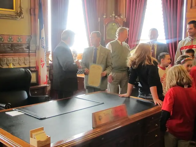 Restructuring Office Space by Agency VIA for Enhanced Personal Work Areas