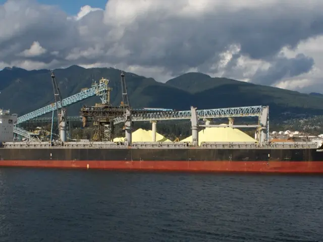 Exploration Unveiled: The Journey of Kate and William on the Luxurious £20million Yacht, Lady...