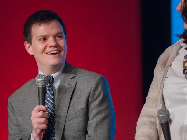 Massive Engagement Ring Belonging to Cristiano Ronaldo for Georgina Rodríguez Causes a Stir Online...