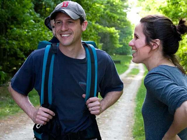 "Explore Dad Complexes: Consult with a Psychologist"