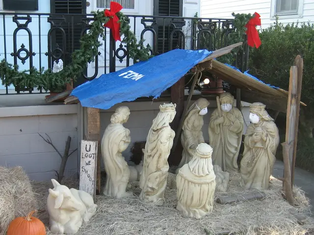 Residents in Kirwa enjoy a tranquil evening into the night on Erbendorfer until the late hours