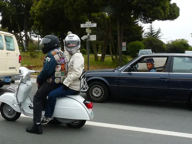 Forceful Theft of Handbag: Peace Assailed