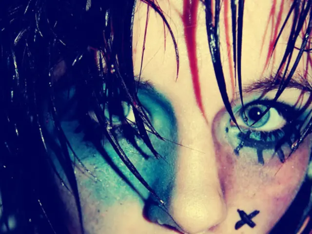 Selfie on Social Media Saves Women's Lives for Nearly Decade and a Half