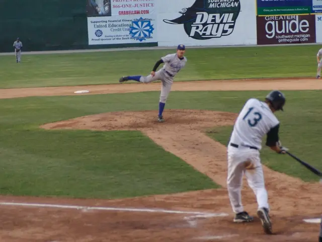 Jonah Tong shines in his first game for the Mets, demonstrating impressive speed as he earns his...