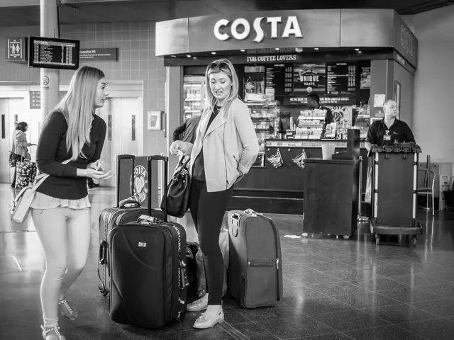 Hamburg Airport Trials Hydrogen-Powered Baggage Transport Vehicles