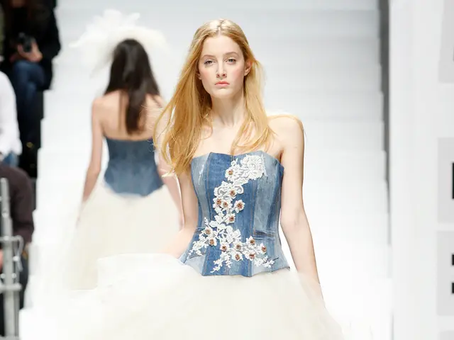 Isabel de Pedro states that constructing a walkway is an irrational method of spending money,...