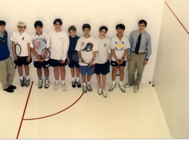 Tennis ace provides young fan with fresh cap following US Open theft incident