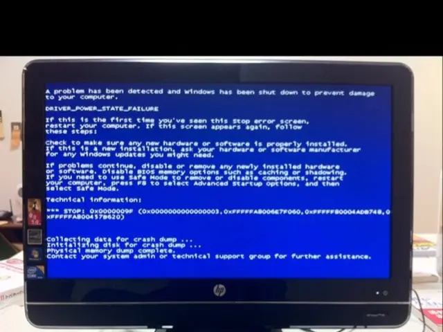 Review of the Barnes & Noble Nook in a Video by Good E-Reader