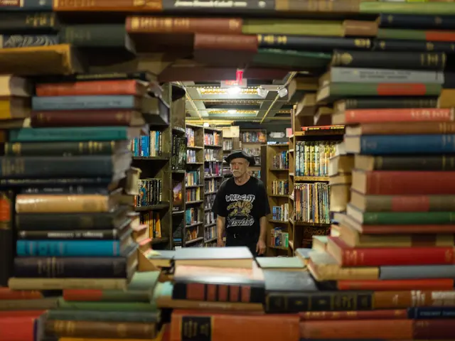 Elderly victim targeted, bookstore becomes crime scene as offender makes off with valuables