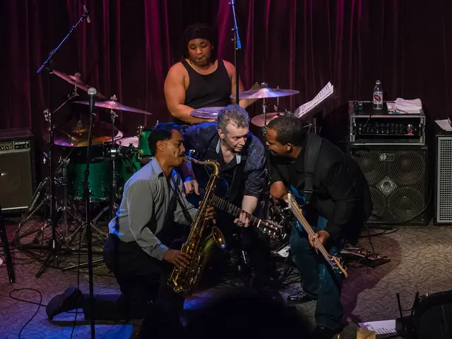 Digital Audio Workstations (DAWs) Logic Pro X and FL Studio face off - determining which one is the...