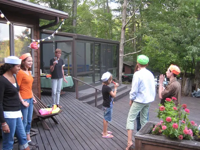 Member States' labor laws regarding worker protection from ionizing radiation risks are being...