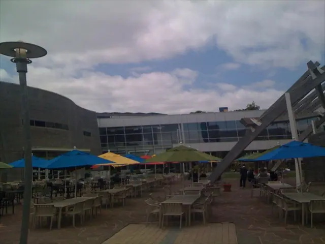 Enjoyable Summer Spend with Loved Ones at Home