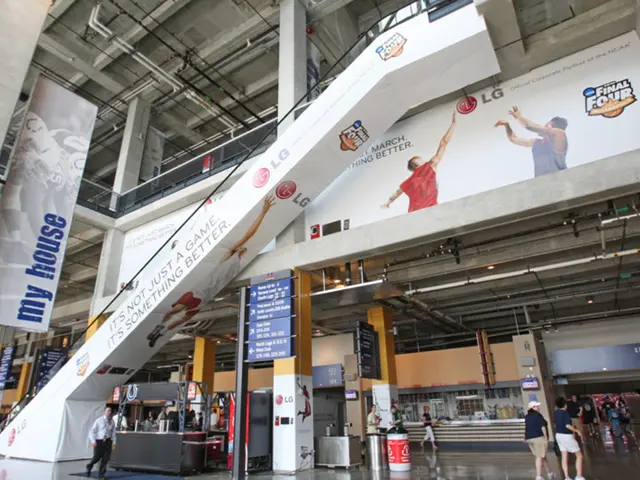 Key Influencer Charting - Juggling Key Figures to Keep Them Content