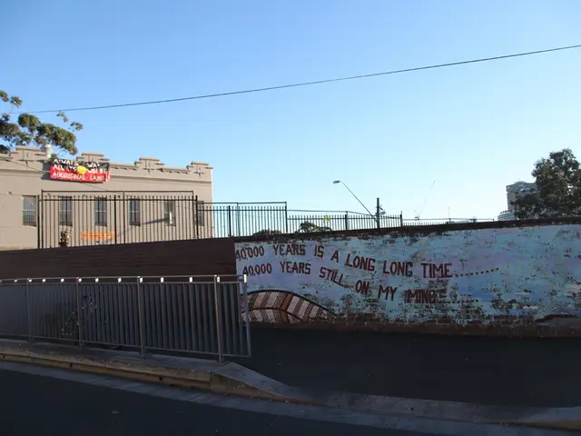 Revealed: Insider Tips from the Players' Golf Handbook on Yardage Measurements