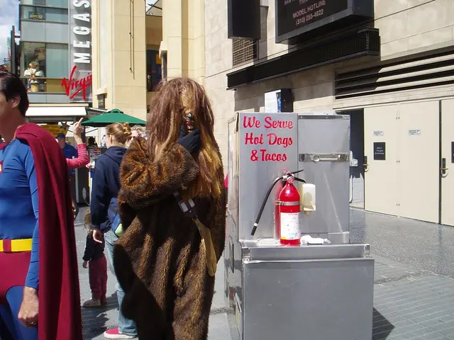 Witnesses being summoned following the Hamburg-Hohenfelde blast.