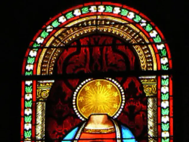 "Decorative, SVG-included Etched Glass Paperweight"