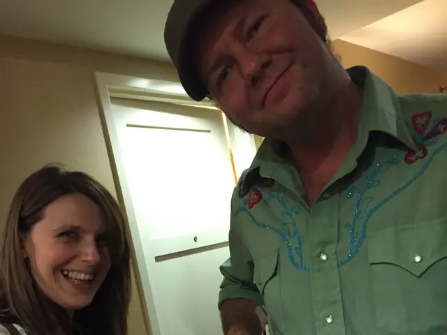 Individual encountered with knife injury