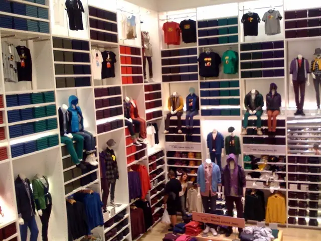 Artificial Intelligence Shaping the Path of Fashion Industry?