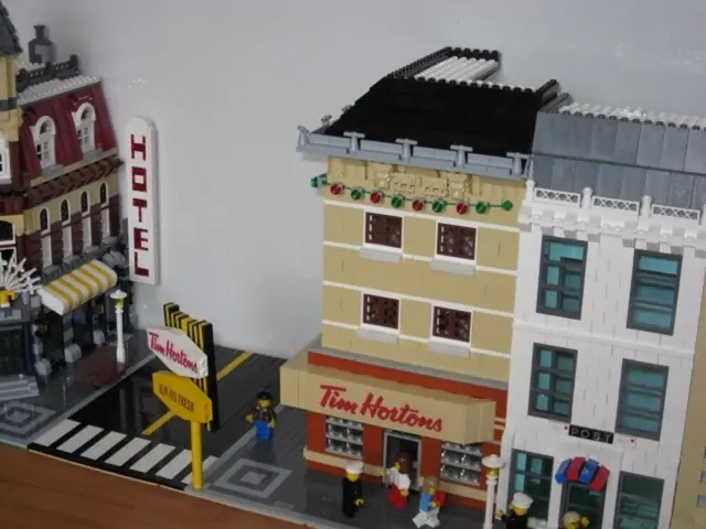 Financial institutions Nuveen, Hunter Point, and Temasek join forces in a strategic collaboration.