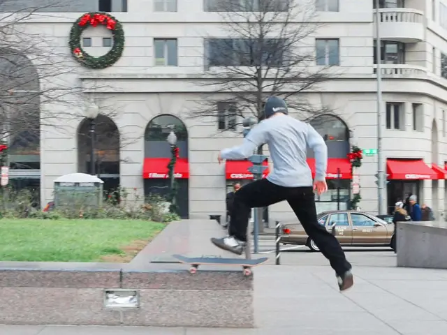 Accident: Teenagers on rollerblades sustain severe injuries after colliding with stationary car