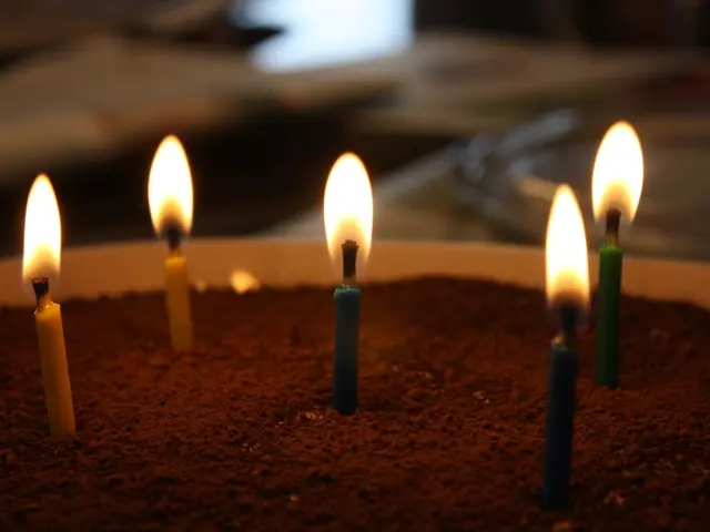 Top 6 Standout Tanning Mousses for an Unblemished, Deep Bronze Hue