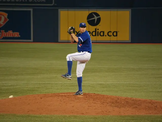 Newcomer emerges as top contender.