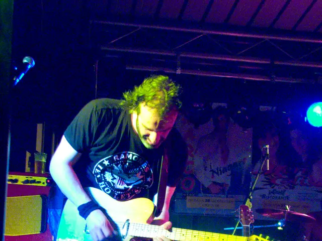 Rock legend Mark Volman, one of the minds behind the iconic band The Turtles, passes away at 78...