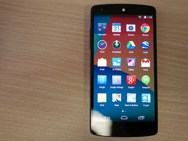 The necessity of integrating a mobile app for successful online commerce explained.