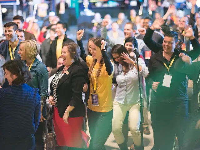 Comedian from overseas publicly attacks Mainz in a filmed declaration