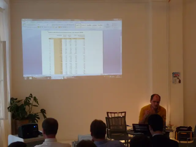 Trump rulings acclaimed as "genius entertainer" by Harald Schmidt