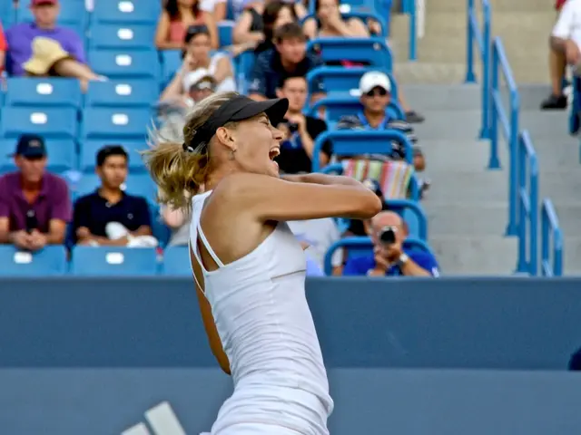 Naomi Watts showcases elegance at the 2025 Women's Finals of the U.S. Open Tennis Championship