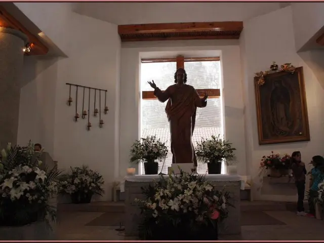 Artisans at Haferlmarkt rally behind local children's shelter