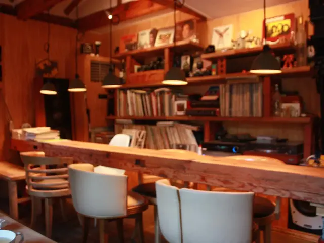 Lüneburg county administration's open house event, boasting approximately 2,500 attendees, is...