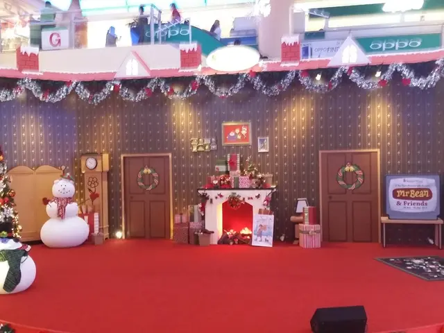 Christmas Market in Bottrop Offers Lively Entertainment for Children by Mewa